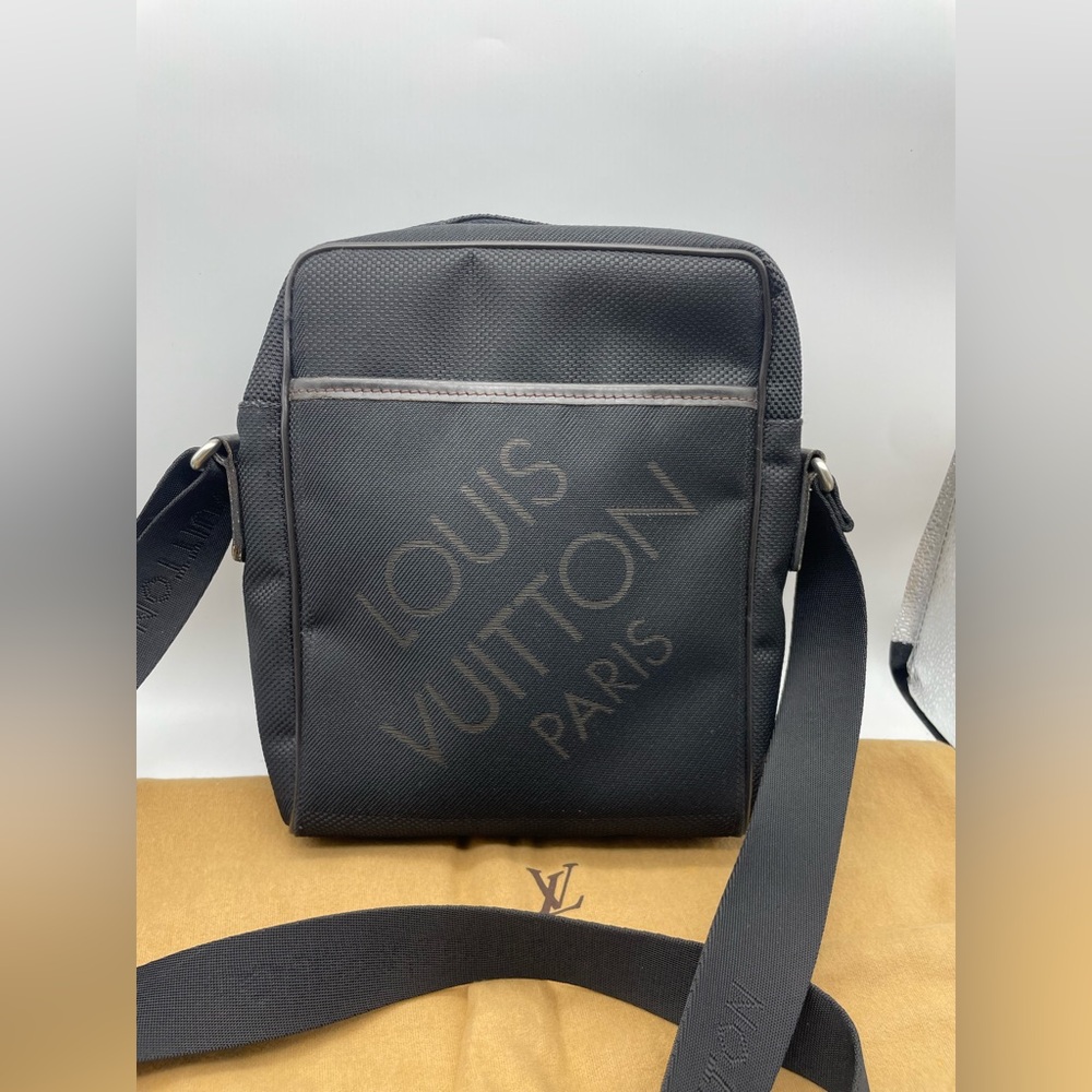 Louis Vuitton Black Messenger Bag - Picture 3 of 14